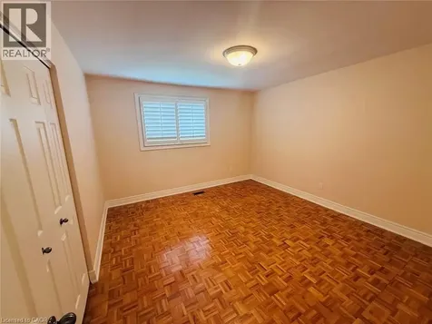 10 Enola Avenue Hamilton ON L8W 1Z8