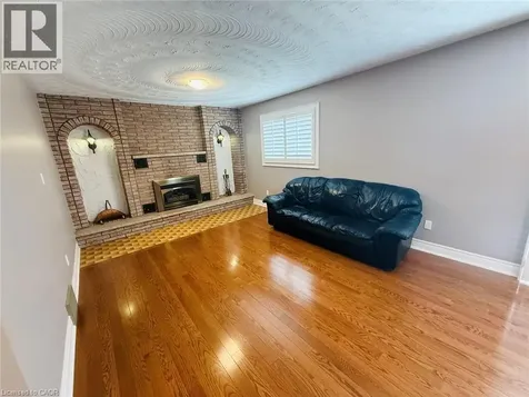 10 Enola Avenue Hamilton ON L8W 1Z8