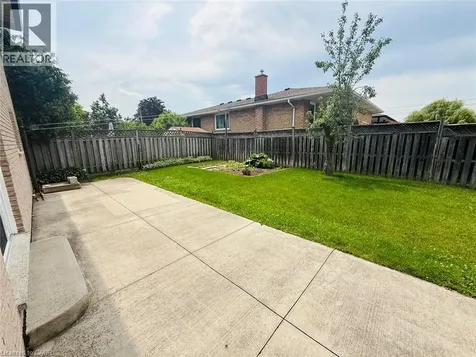 10 Enola Avenue Hamilton ON L8W 1Z8