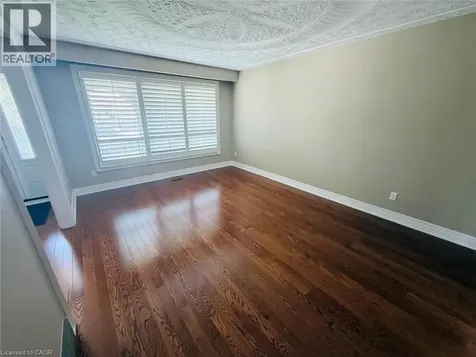 10 Enola Avenue Hamilton ON L8W 1Z8