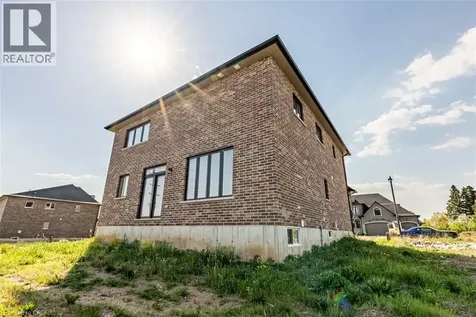 44 Cesar Place Ancaster ON L9G 0G3