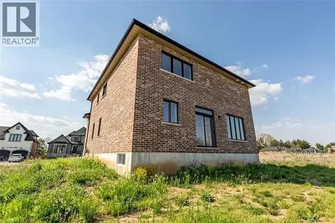 44 Cesar Place Ancaster ON L9G 0G3