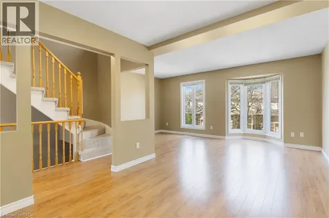 302 College Ave W Guelph ON N1G 4T6