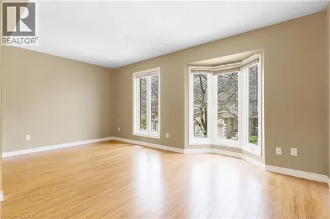 302 College Ave W Guelph ON N1G 4T6