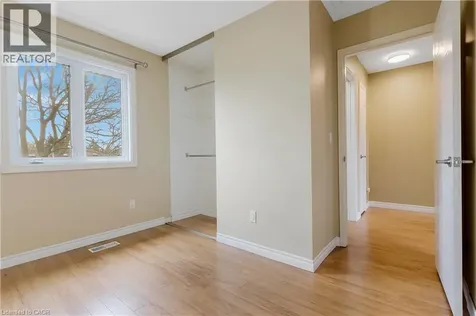 302 College Ave W Guelph ON N1G 4T6