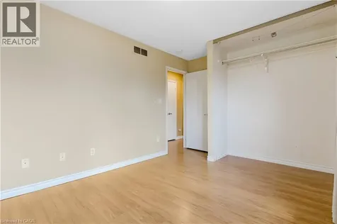 302 College Ave W Guelph ON N1G 4T6