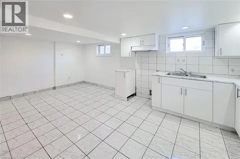 243 8 Highway Stoney Creek ON L8G 1E2