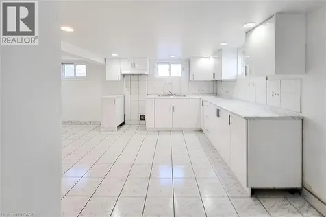 243 8 Highway Stoney Creek ON L8G 1E2