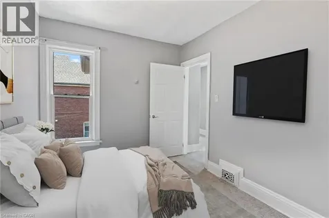 40 Ashley Street Hamilton ON L8L 5S6