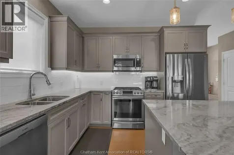 67 Valencia Drive Chatham ON N7L 0H3
