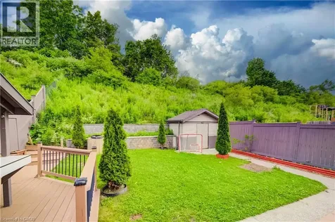 252 Gravel Ridge Trail Kitchener ON N2E 0C5