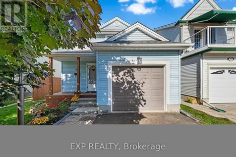 32 Peacock Crescent Ottawa ON K2J 3P6