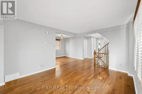 32 Peacock Crescent Ottawa ON K2J 3P6
