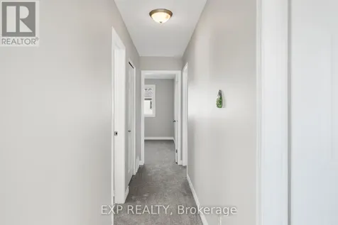 32 Peacock Crescent Ottawa ON K2J 3P6