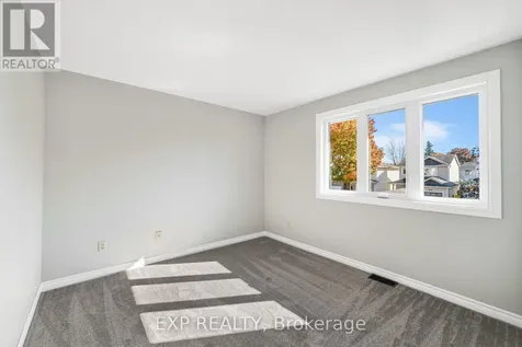 32 Peacock Crescent Ottawa ON K2J 3P6