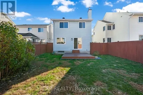 32 Peacock Crescent Ottawa ON K2J 3P6