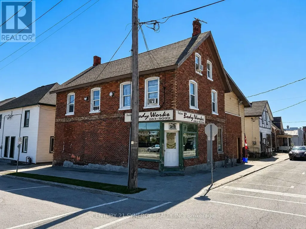 18 Market Street North Smiths Falls ON K7A 2E3