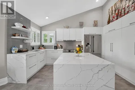 20 Sundial Court Collingwood ON L9Y 5E4