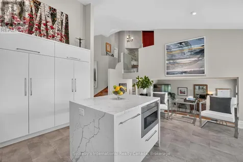 20 Sundial Court Collingwood ON L9Y 5E4