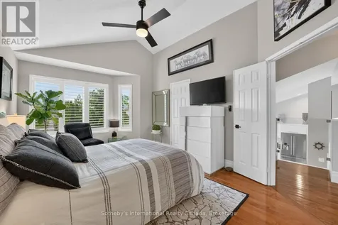 20 Sundial Court Collingwood ON L9Y 5E4