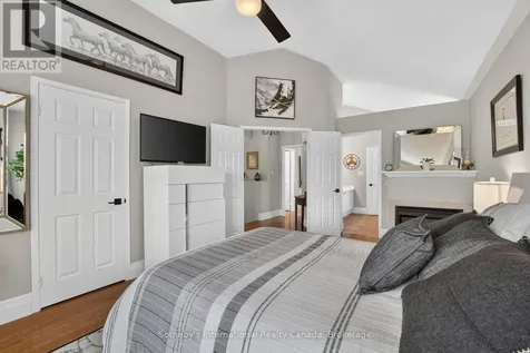 20 Sundial Court Collingwood ON L9Y 5E4
