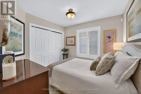 20 Sundial Court Collingwood ON L9Y 5E4