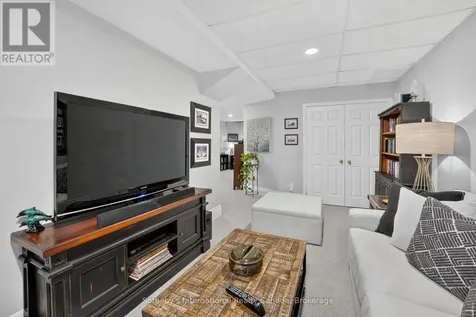 20 Sundial Court Collingwood ON L9Y 5E4