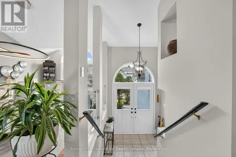 20 Sundial Court Collingwood ON L9Y 5E4