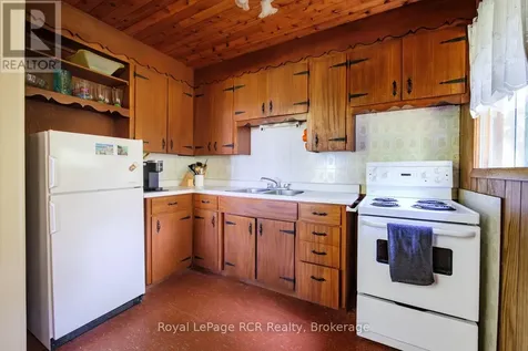 16 Youngs Drive South Bruce Peninsula ON N0H 1X0