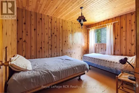 16 Youngs Drive South Bruce Peninsula ON N0H 1X0