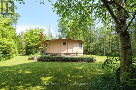 16 Youngs Drive South Bruce Peninsula ON N0H 1X0