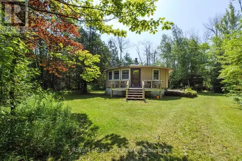 16 Youngs Drive South Bruce Peninsula ON N0H 1X0