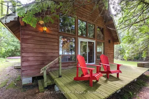 16 Youngs Drive South Bruce Peninsula ON N0H 1X0