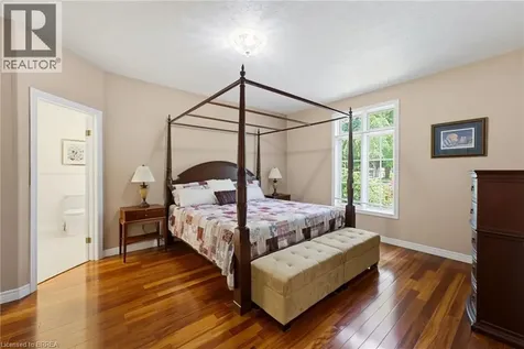 1 Rue Chateaux Terrace Brantford ON N3T 6N7