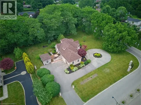 1 Rue Chateaux Terrace Brantford ON N3T 6N7