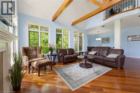 1 Rue Chateaux Terrace Brantford ON N3T 6N7