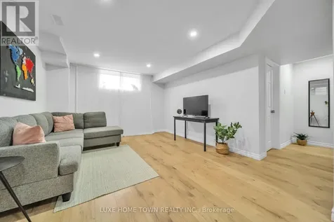 26 Gibbs Way Centre Wellington (fergus) ON N1M 0G7