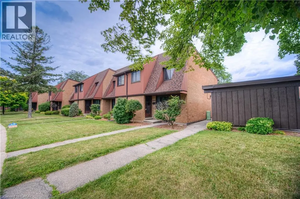 112 Kingswood Drive Kitchener ON N2E 1S9