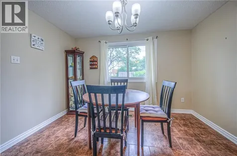 112 Kingswood Drive Kitchener ON N2E 1S9