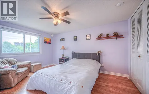 112 Kingswood Drive Kitchener ON N2E 1S9