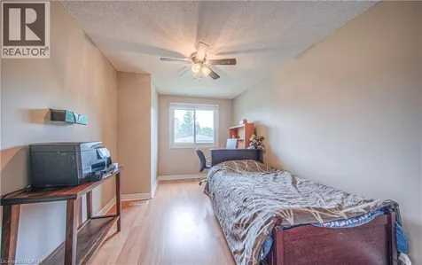 112 Kingswood Drive Kitchener ON N2E 1S9