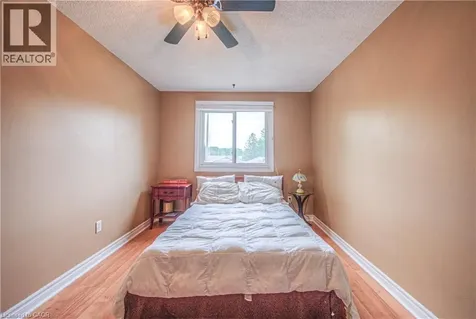 112 Kingswood Drive Kitchener ON N2E 1S9