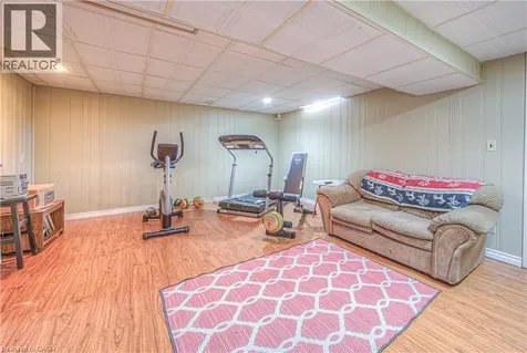 112 Kingswood Drive Kitchener ON N2E 1S9