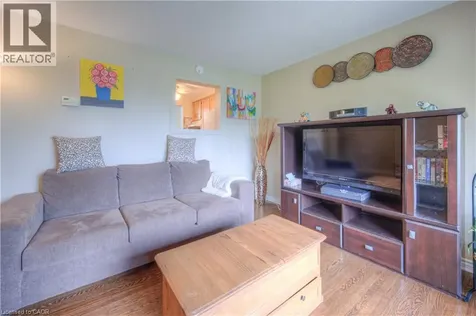 112 Kingswood Drive Kitchener ON N2E 1S9
