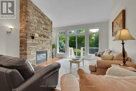 134 Maple Key Private Ottawa ON K1T 0E2