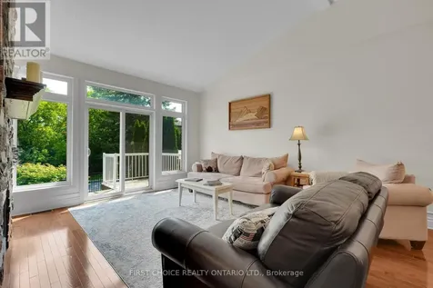 134 Maple Key Private Ottawa ON K1T 0E2