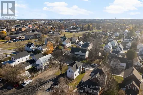 27 Macdonald Street South Arnprior ON K7S 2W4