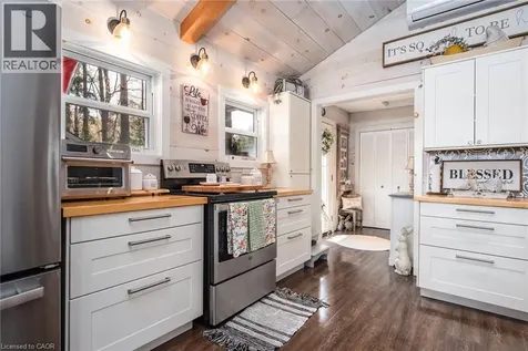 516 Fifth St Street North Belwood ON N0B 1J0