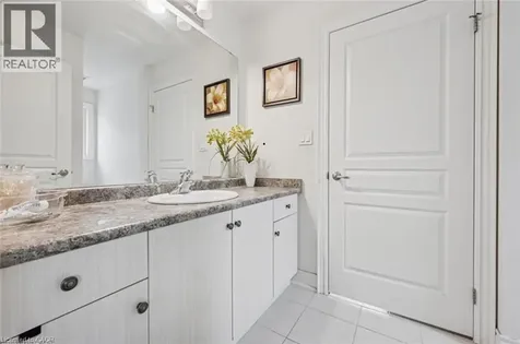 77 Eaglecrest Street Kitchener ON N2K 4K1