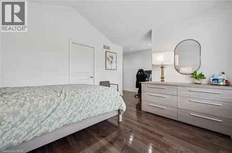 77 Eaglecrest Street Kitchener ON N2K 4K1